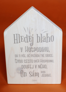 Domek s dřeva na stěnu  nebo postaveni  s  biblickým veršem.